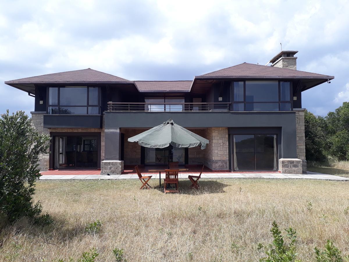 נאניוקי Ol Pejeta Holiday Villas מראה חיצוני תמונה
